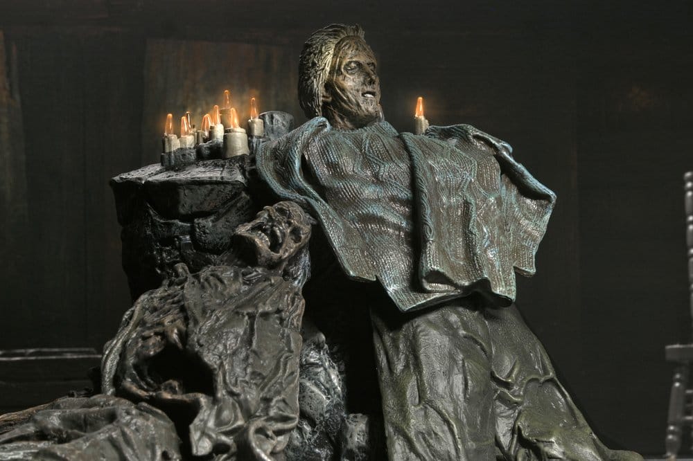 NECA Friday the 13th The Game Pamela Shrine Diorama