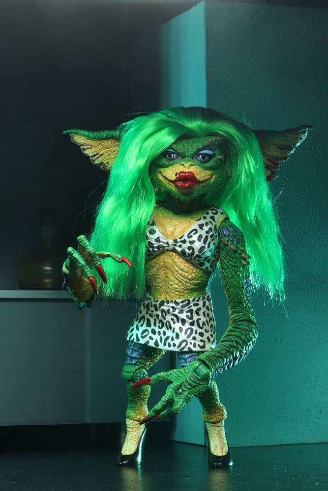 NECA Gremlins 2 Ultimate Actionfigur Greta 15 cm