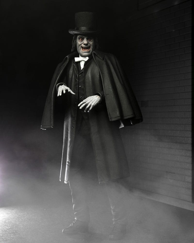 NECA London After Midnight Ultimate Professor Edward C. Burke Actionfigur