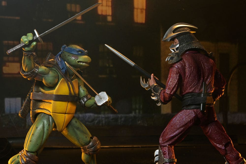NECA Teenage Mutant Ninja Turtles (1990 Movie) Roof Top Battle Shredder vs Leo Actionfigur