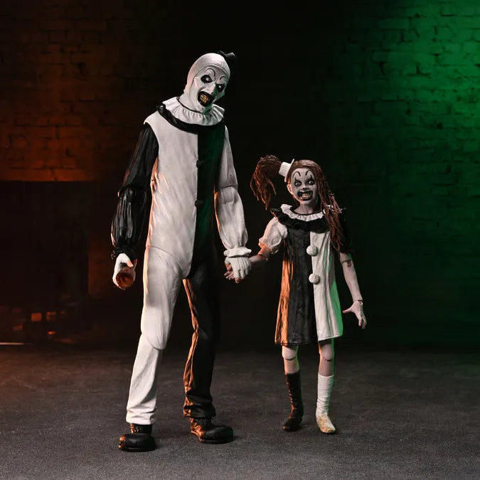 NECA Terrifier 2 Ultimate Art The Clown & Little Pale Girl 2er-Pack Actionfiguren