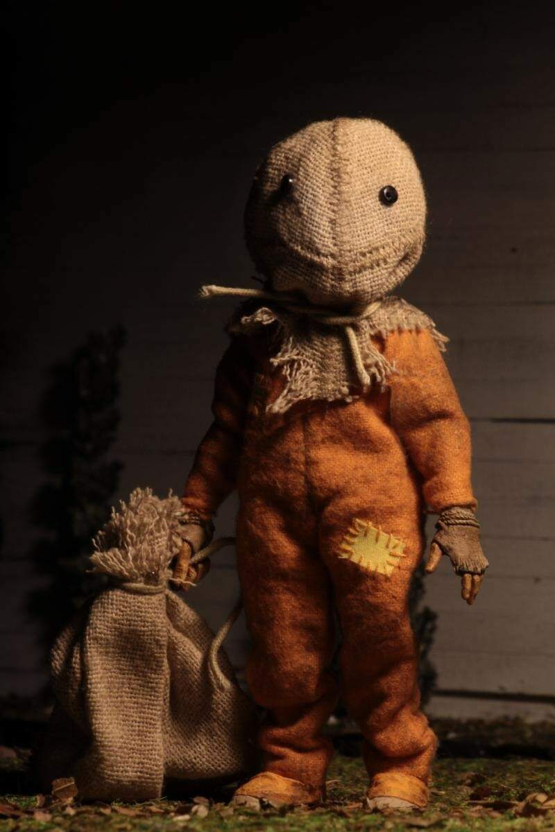 NECA Trick ’r Treat Sam Clothed Actionfigur