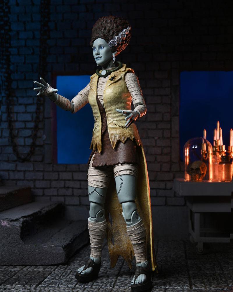 NECA Universal Monsters x Teenage Mutant Ninja Turtles April as The Bride Actionfigur