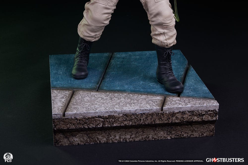 Premium Collectibles Studio Ghostbusters Premier Series Winston 1/4 Statue