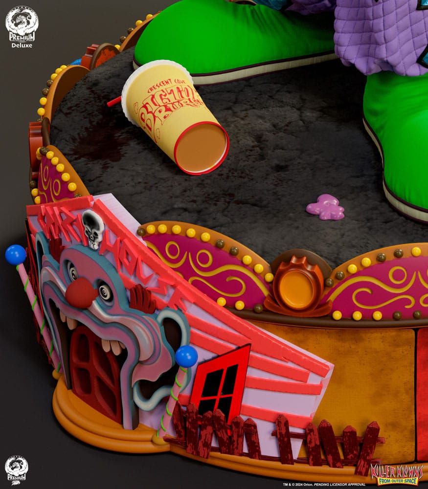 Premium Collectibles Studio Space Invaders Jumbo Deluxe Edition 1/4 Statue