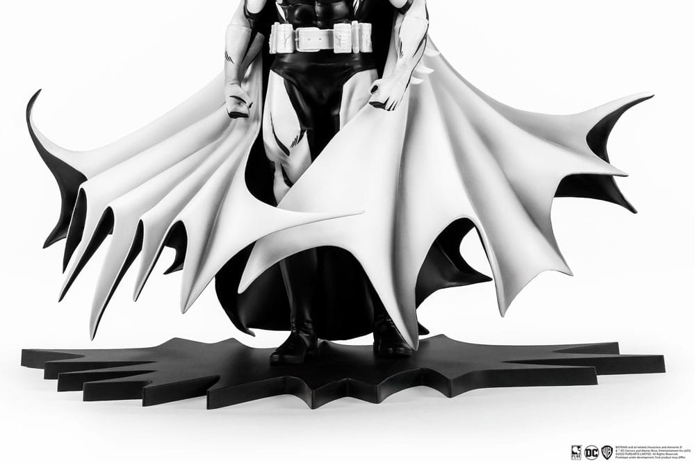Pure Arts Batman PX Black & White Version SDCC 2024 1/8 Statue