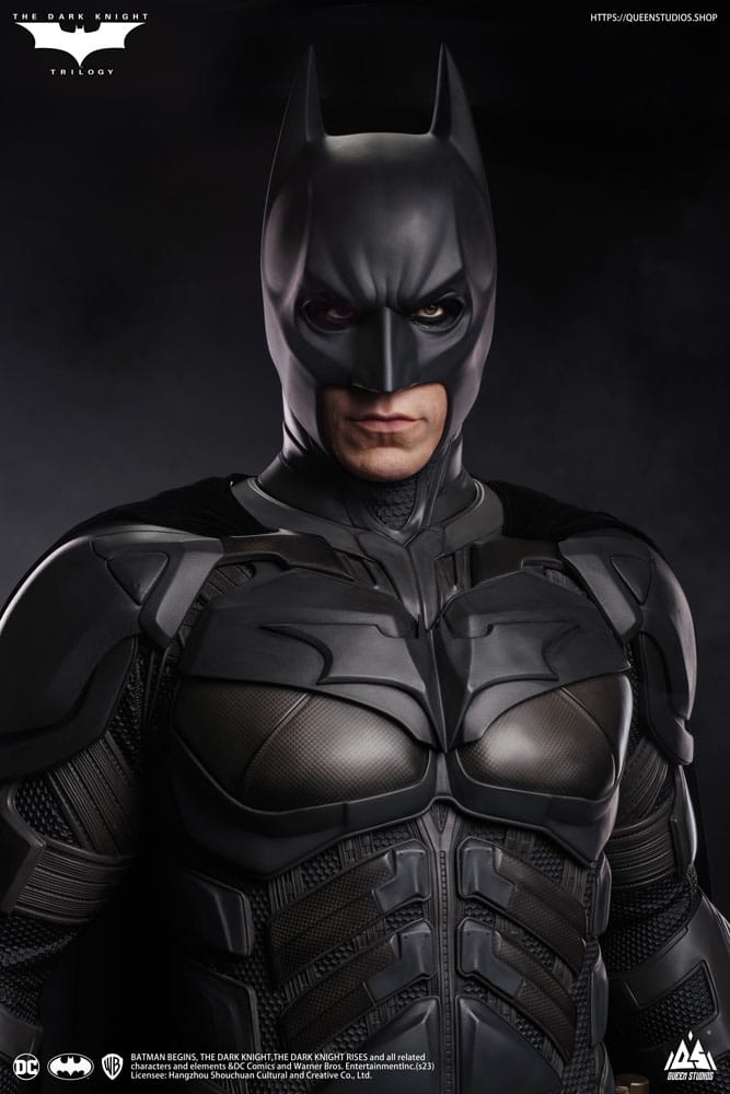 Queen Studios The Dark Knight Batman Deluxe Edition Life-Size Statue