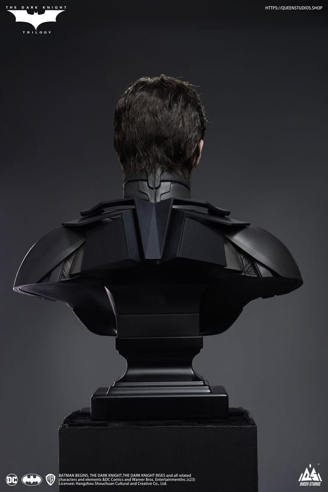 Queen Studios The Dark Knight Batman Deluxe Edition Life-Size Statue