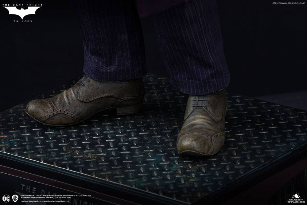 Queen Studios The Dark Knight Heath Ledger Joker Artists Edition 1/4 Statue - Beschädigte Verpackung