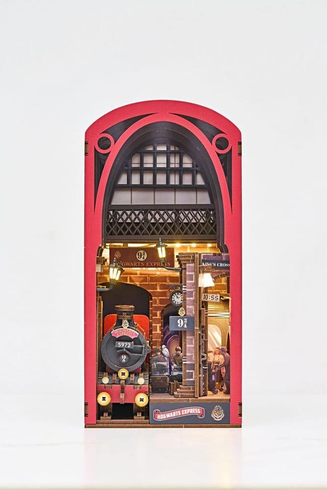 Revell Harry Potter Hogwarts Express Tiny Adventures Book Nook Mini-Diorama