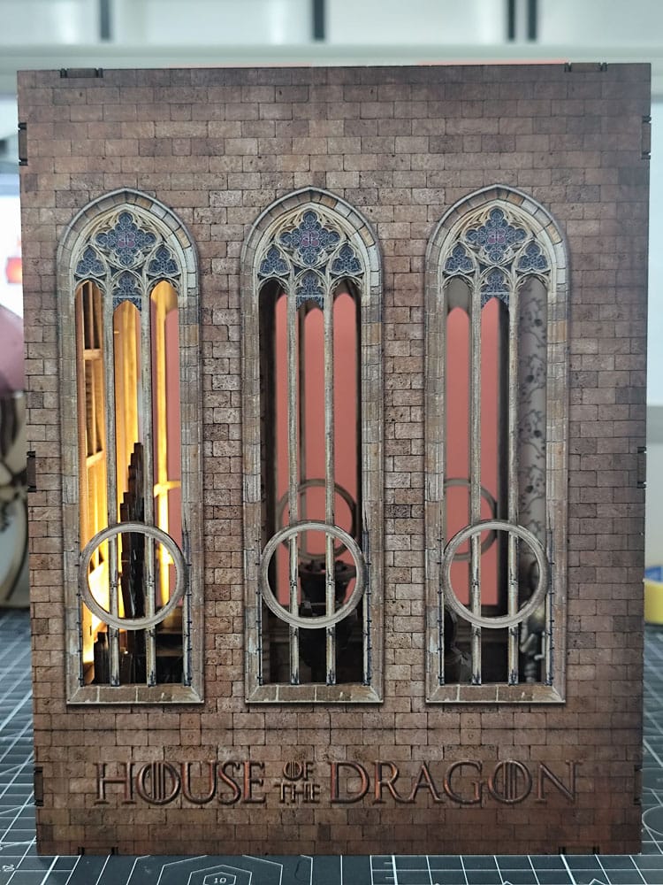 Revell House of the Dragon Iron Throne Tiny Adventures Book Nook Mini-Diorama