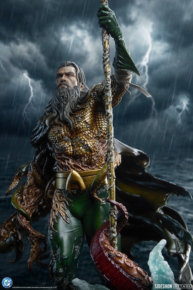 Sideshow Collectibles DC Comics Aquaman Lord of the Deep Premium Format Statue