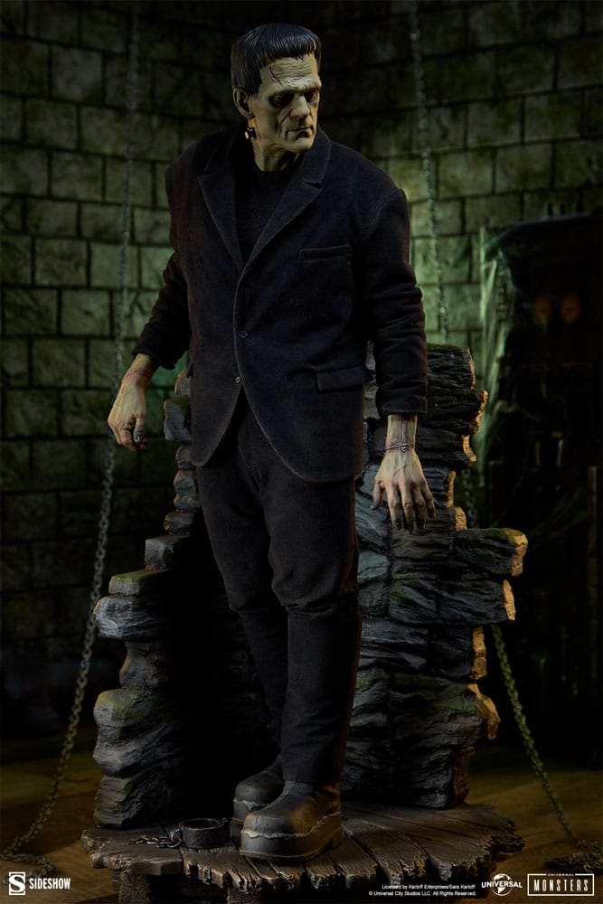 Sideshow Collectibles Frankenstein (Fabric Costume) Premium Format Mixed Media Statue