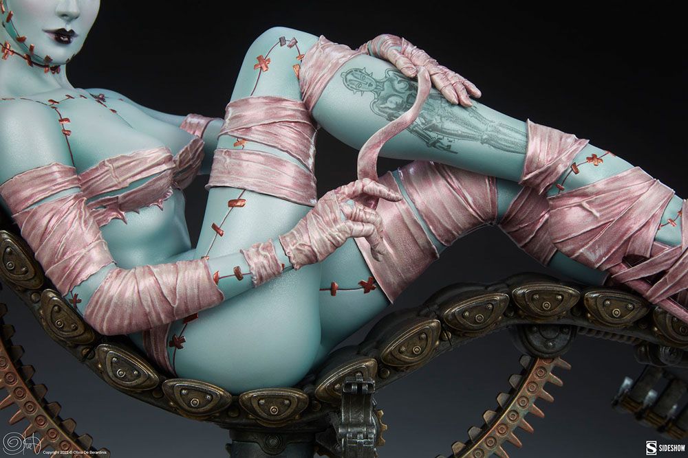 Sideshow Collectibles Olivia De Berardinis Frankie Reborn Statue