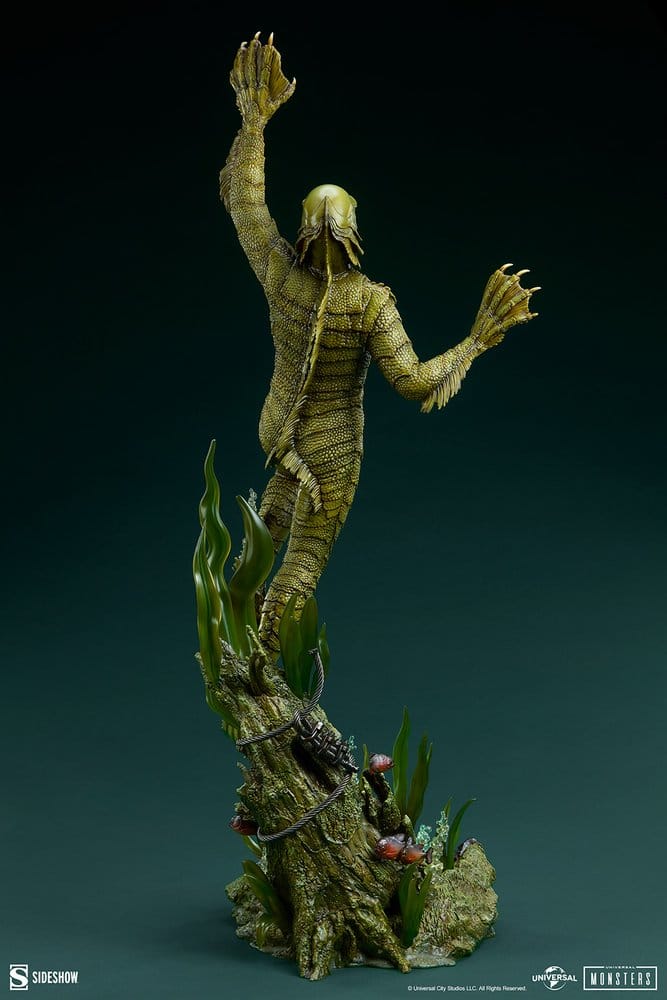 Sideshow Collectibles Universal Monsters Creature From The Black Lagoon Premium Format 1/4 Statue