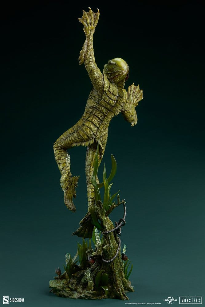 Sideshow Collectibles Universal Monsters Creature From The Black Lagoon Premium Format 1/4 Statue