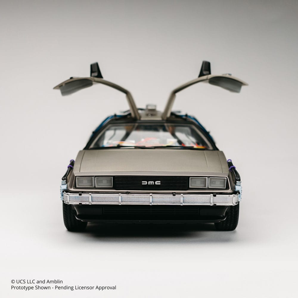 Tomy Zurück in die Zukunft DeLorean 45 cm Diecast Modell - Beschädigte Verpackung