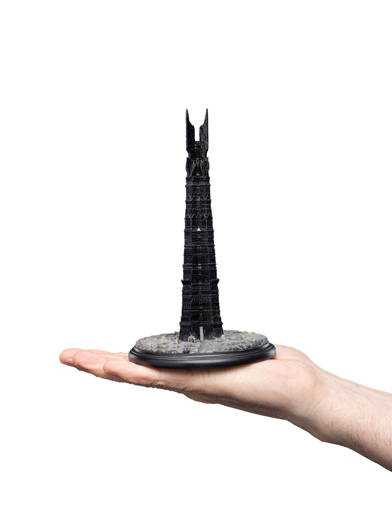 Weta Workshop Herr der Ringe Orthanc Statue