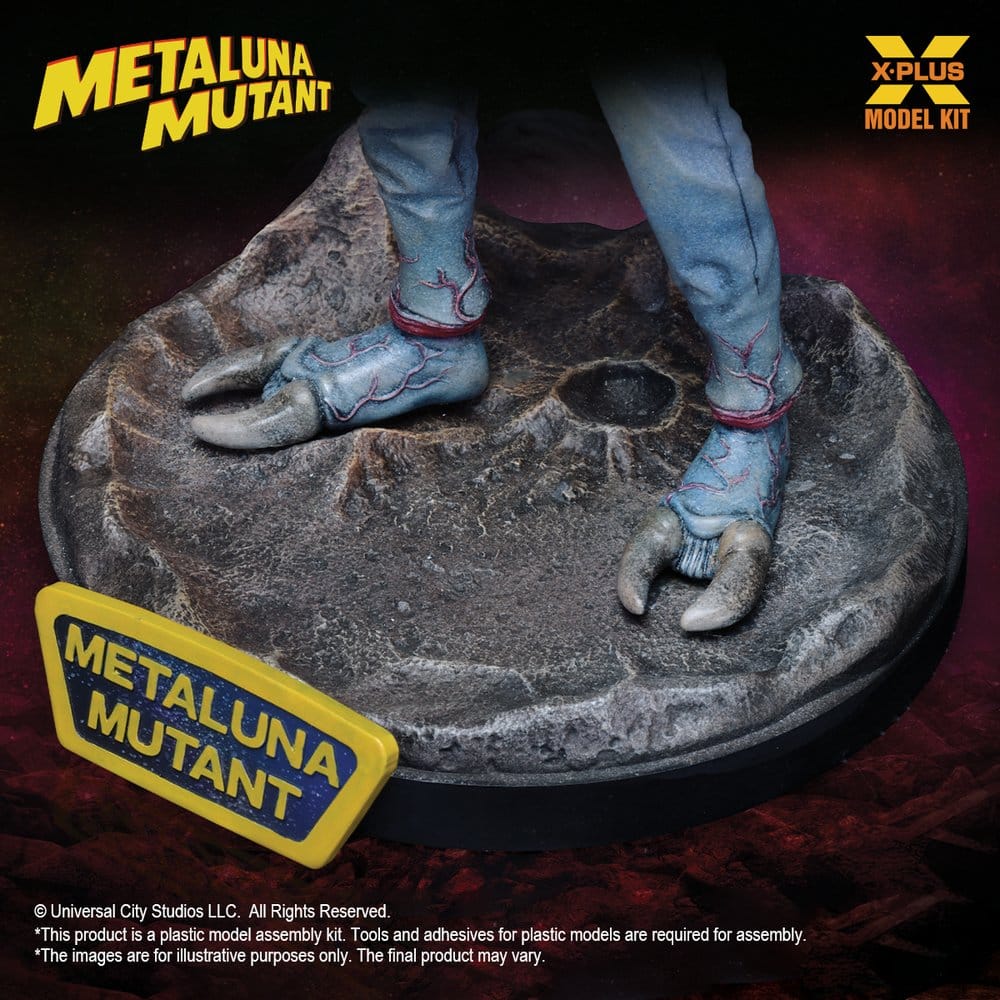 X-Plus Universal Monsters Metaluna Mutant 1/8 Plastic Model Kit
