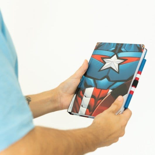 Marvel Captain America Premium Notizbuch Uniform Mit Stift A5