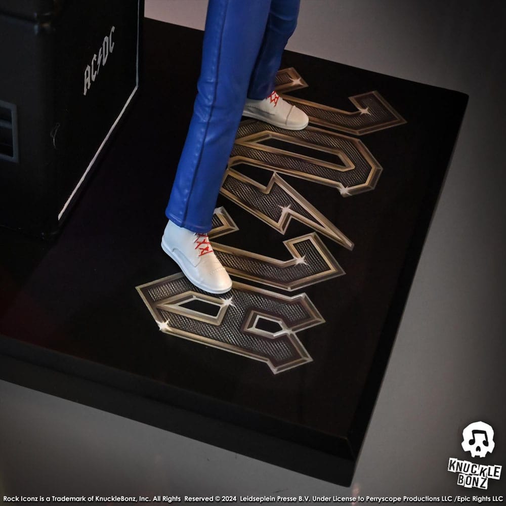 Knucklebonz AC/DC Brian Johnson Rock Iconz Statue - Beschädigte Verpackung