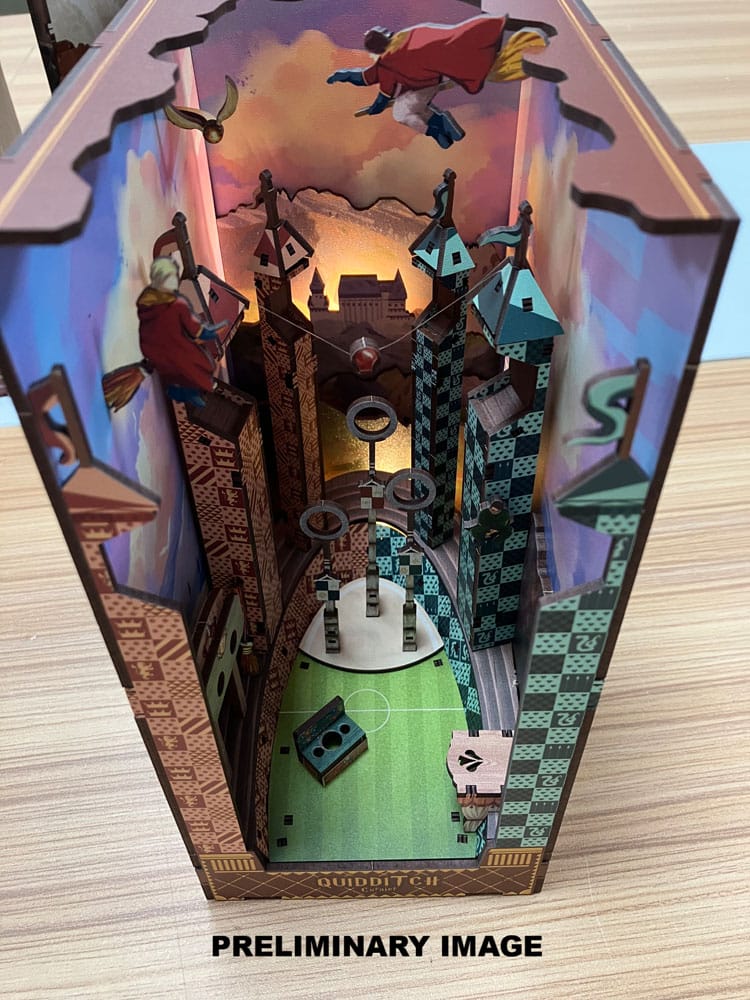 Harry Potter Quidditchfeld Tiny Adventures Book Nook Mini-Diorama
