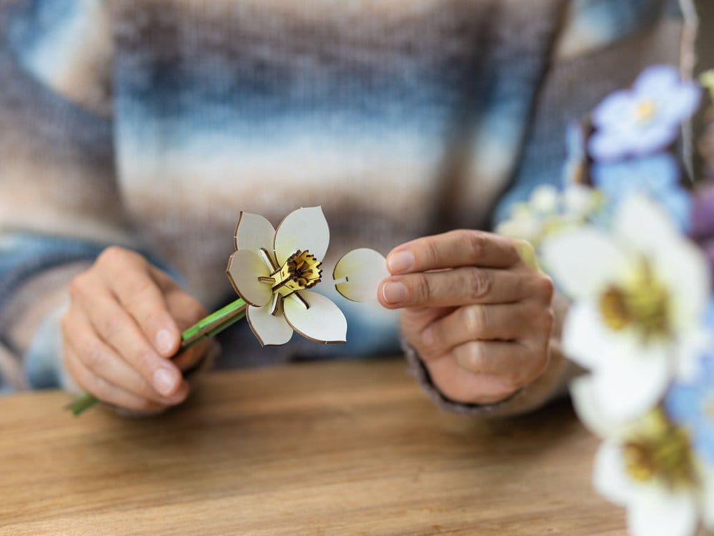 Revell Flowers Blossom Festival Holzblumen