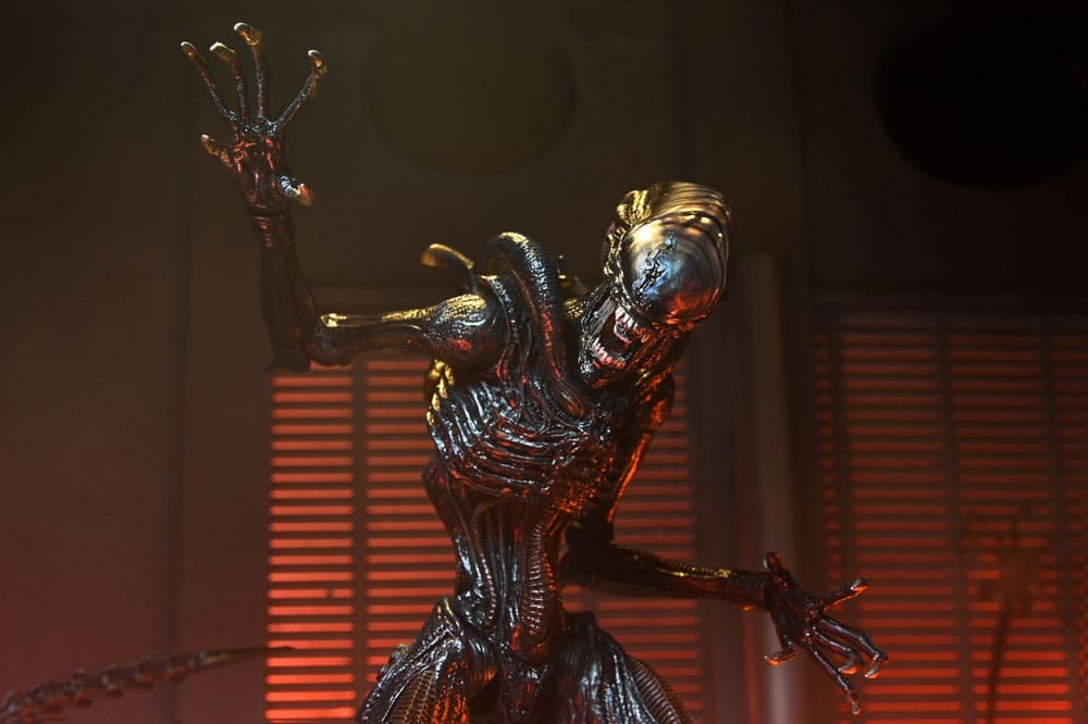 Alien Romulus Ultimate Scorched Xenomorph Actionfigur