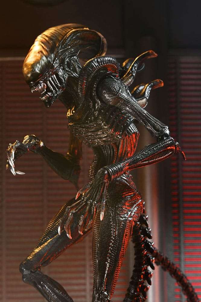 Alien Romulus Ultimate Scorched Xenomorph Actionfigur