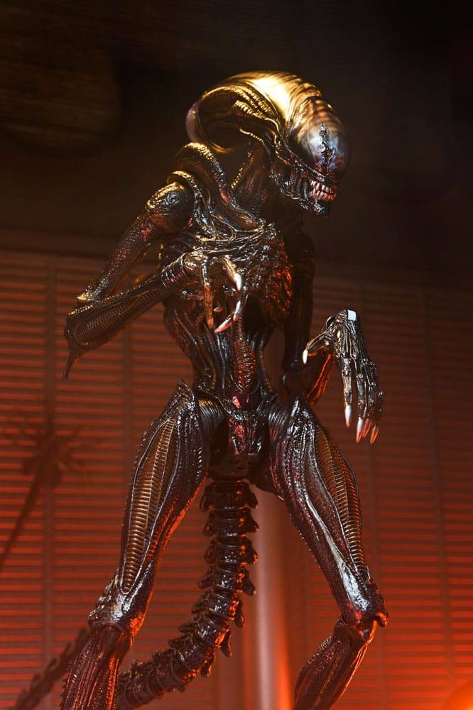 Alien Romulus Ultimate Scorched Xenomorph Actionfigur