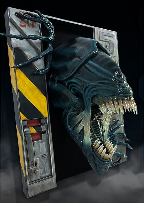 Aliens - Alien Queen 1/2 Wand-Skulptur Hollywood Collectibles Group