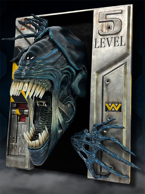 Aliens - Alien Queen 1/2 Wand-Skulptur Hollywood Collectibles Group