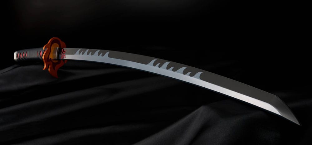 Bandai Tamashii Nations Demon Slayer Kimetsu No Yaiba Nichirin Schwert (Tanjiro Kamado) Kyojuro Rengoku´s Sword Gueard
