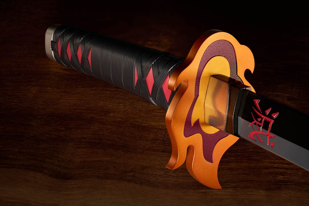 Bandai Tamashii Nations Demon Slayer Kimetsu No Yaiba Nichirin Schwert (Tanjiro Kamado) Kyojuro Rengoku´s Sword Gueard