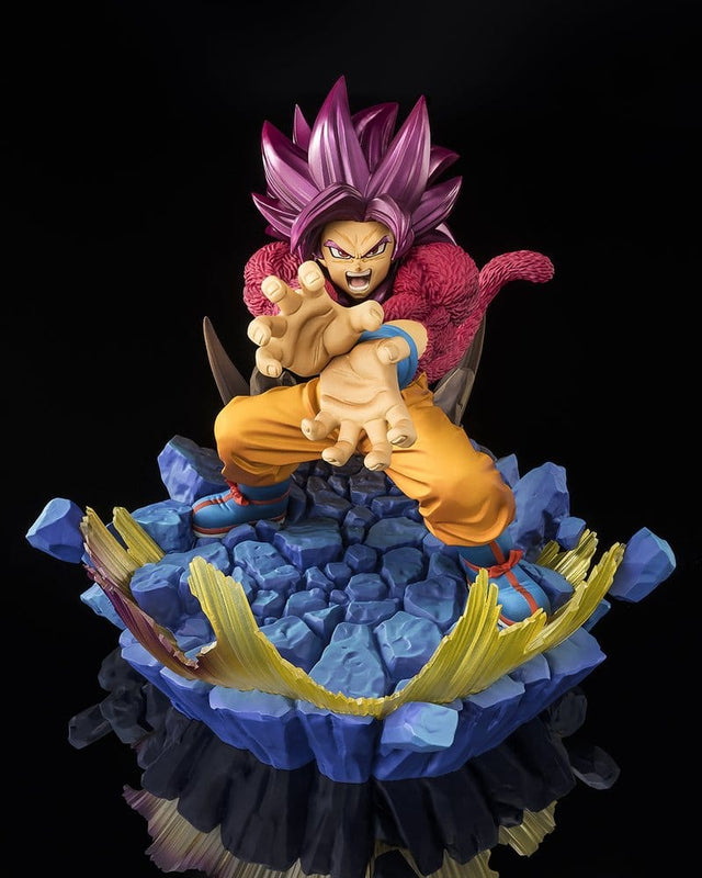 Bandai Tamashii Nations Dragon Ball Daima Son Goku Extra Battle Super Saiyan 4 FiguartsZERO Statue Daima
