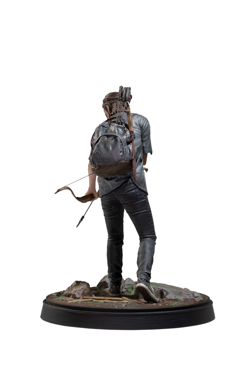 Dark Horse The Last of Us Part II Ellie With Bow Statue