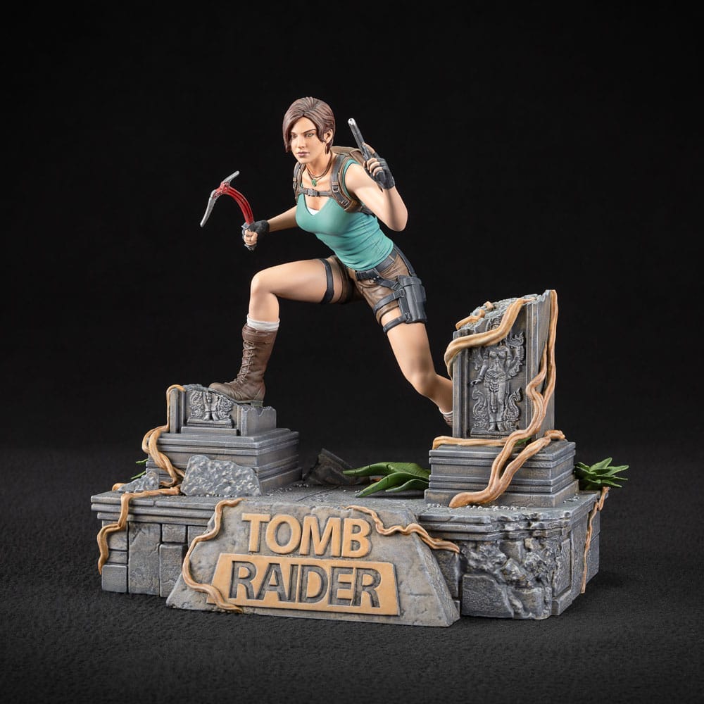Dark Horse Tomb Raider Lara Croft Statue