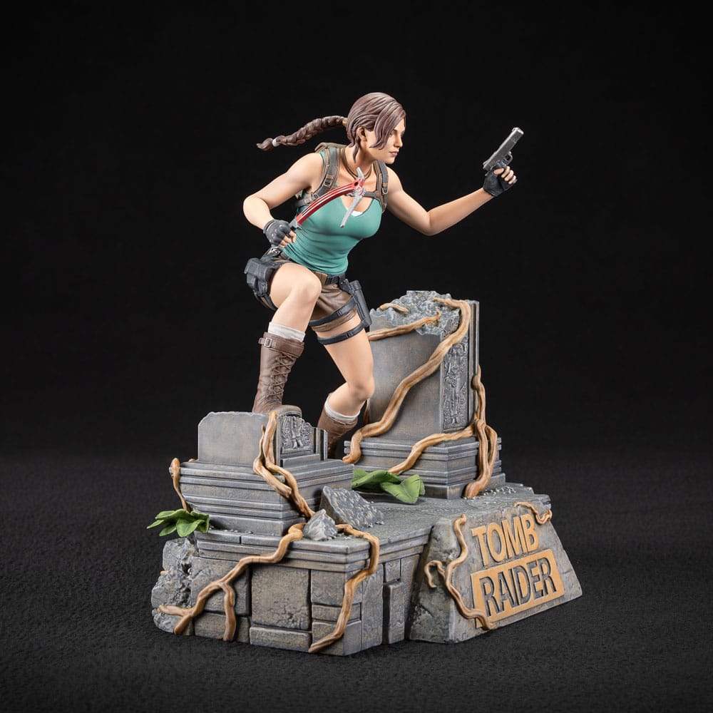 Dark Horse Tomb Raider Lara Croft Statue