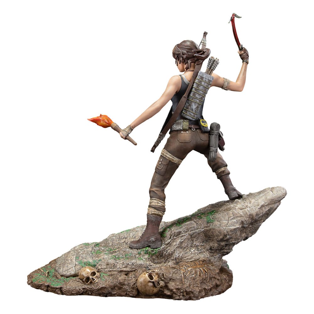 Dark Horse Tomb Raider Survivor Era Lara Croft Survivor Era Statue