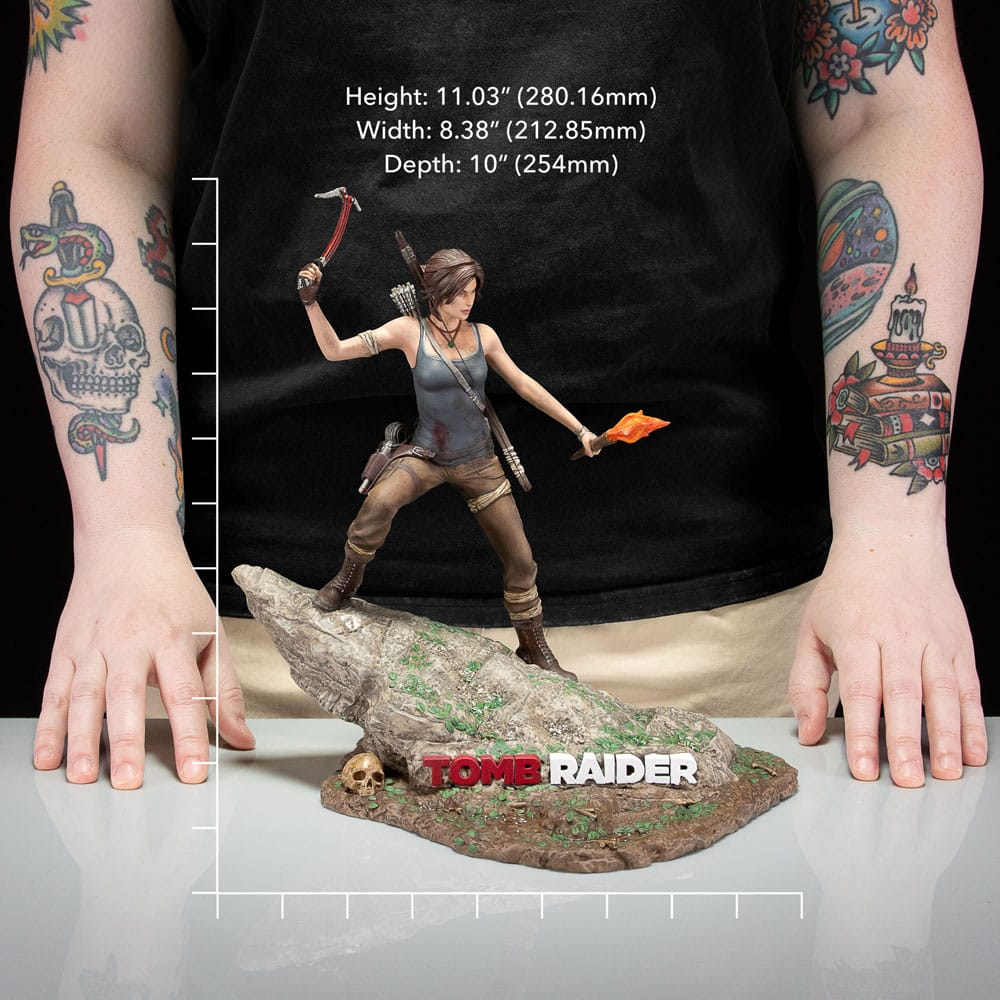 Dark Horse Tomb Raider Survivor Era Lara Croft Survivor Era Statue