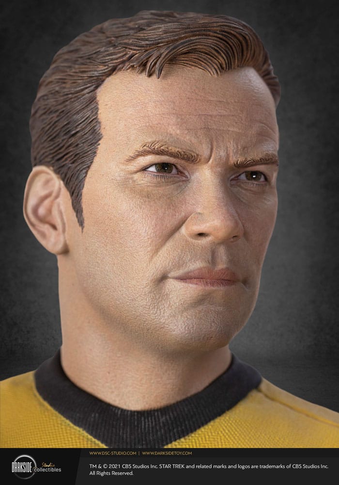 Darkside Collectibles Studio Star Trek Captain James T Kirk 1/3 Museum Statue