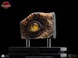 Elite Creature Collectibles The Lost World: Jurassic Park Male Velociraptor Eye Prop Replik
