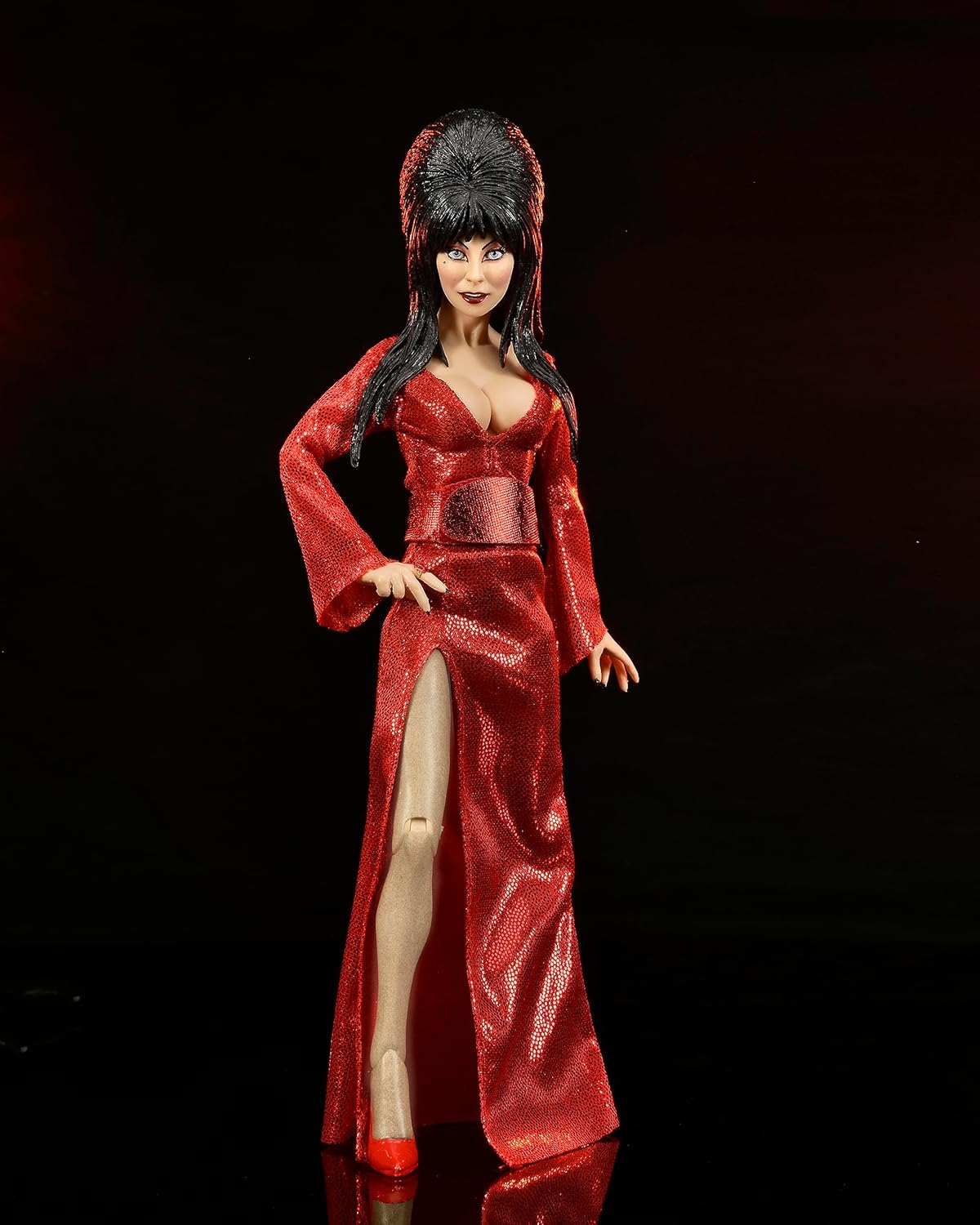 Elvira - ’Red Fright and Boo’ Clothed Actionfigur