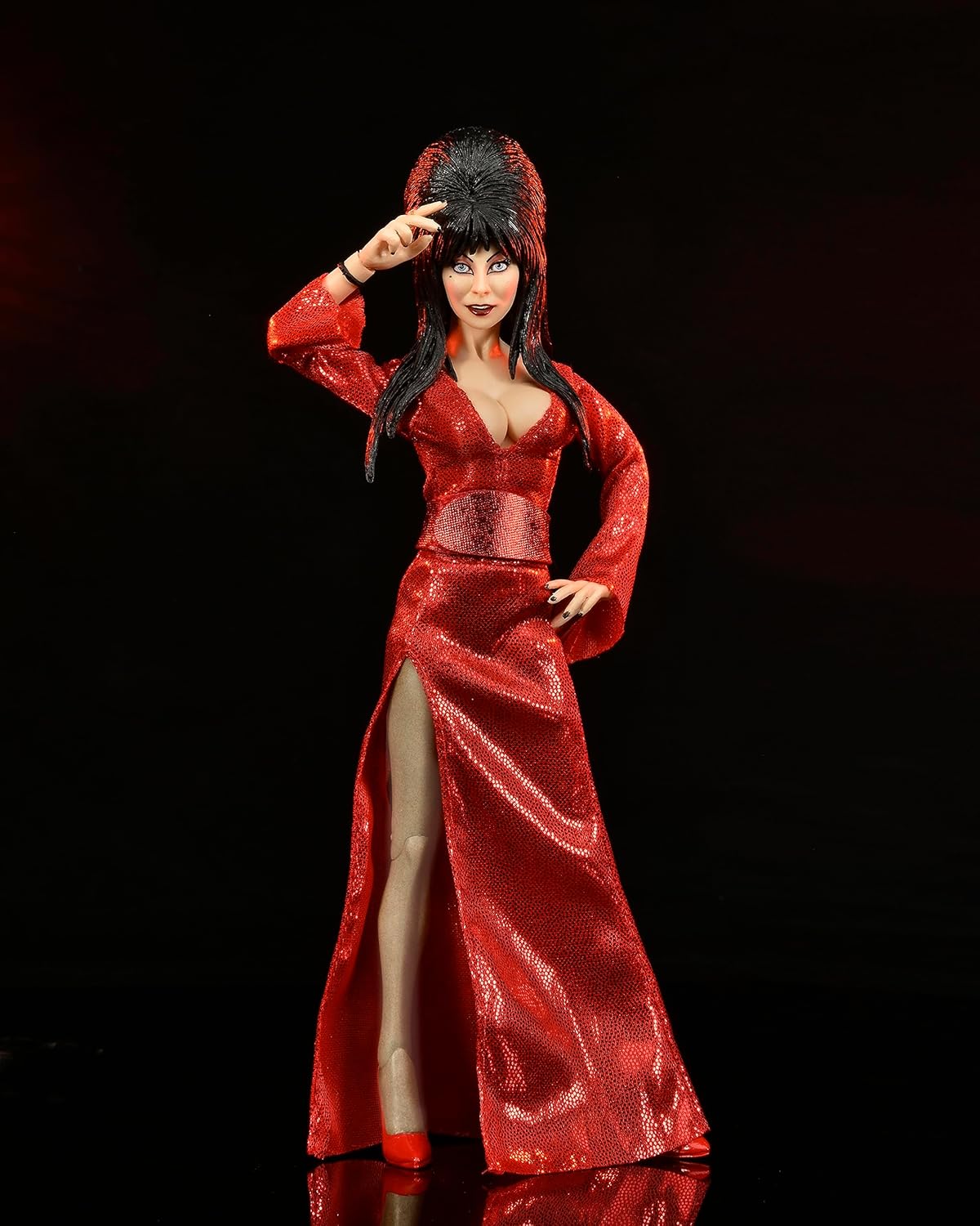 Elvira - ’Red Fright and Boo’ Clothed Actionfigur
