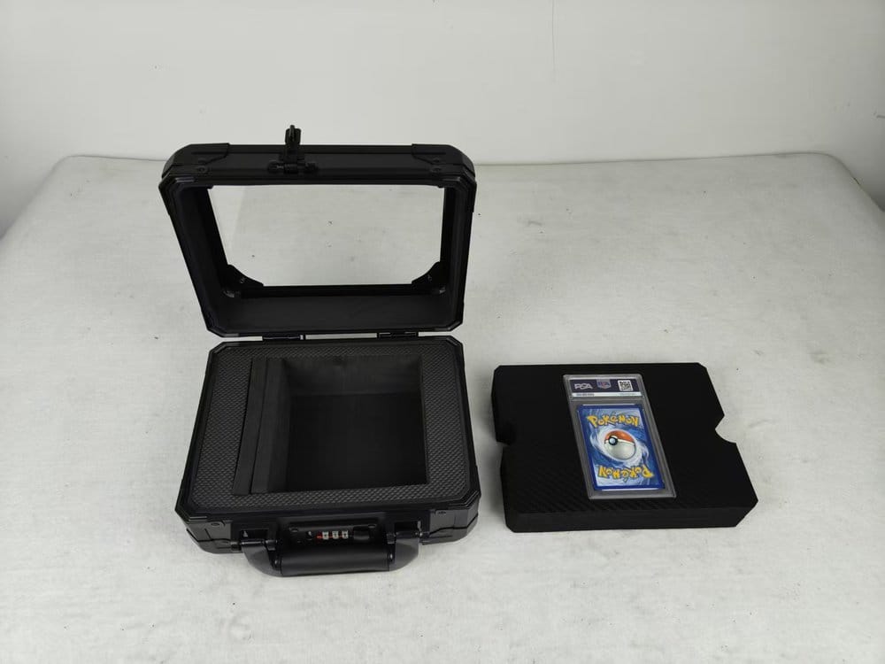 Evoretro Evoretro Graded Card Display und Transportkoffer mit Sichtfenster Schwarz