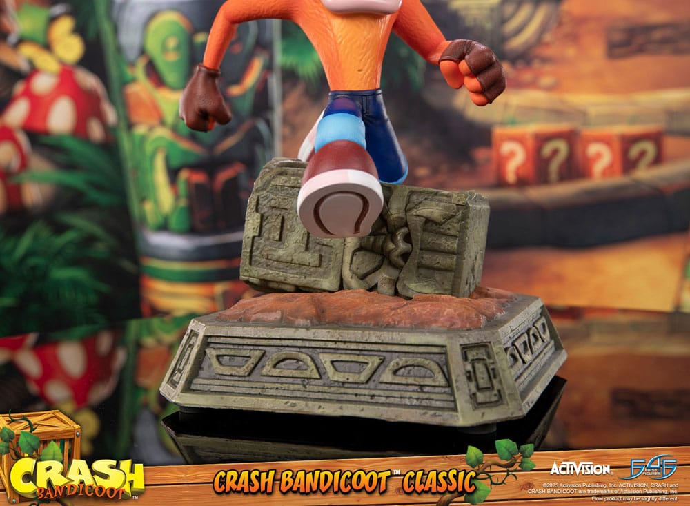 First 4 Figures Crash Bandicoot Classic Statue