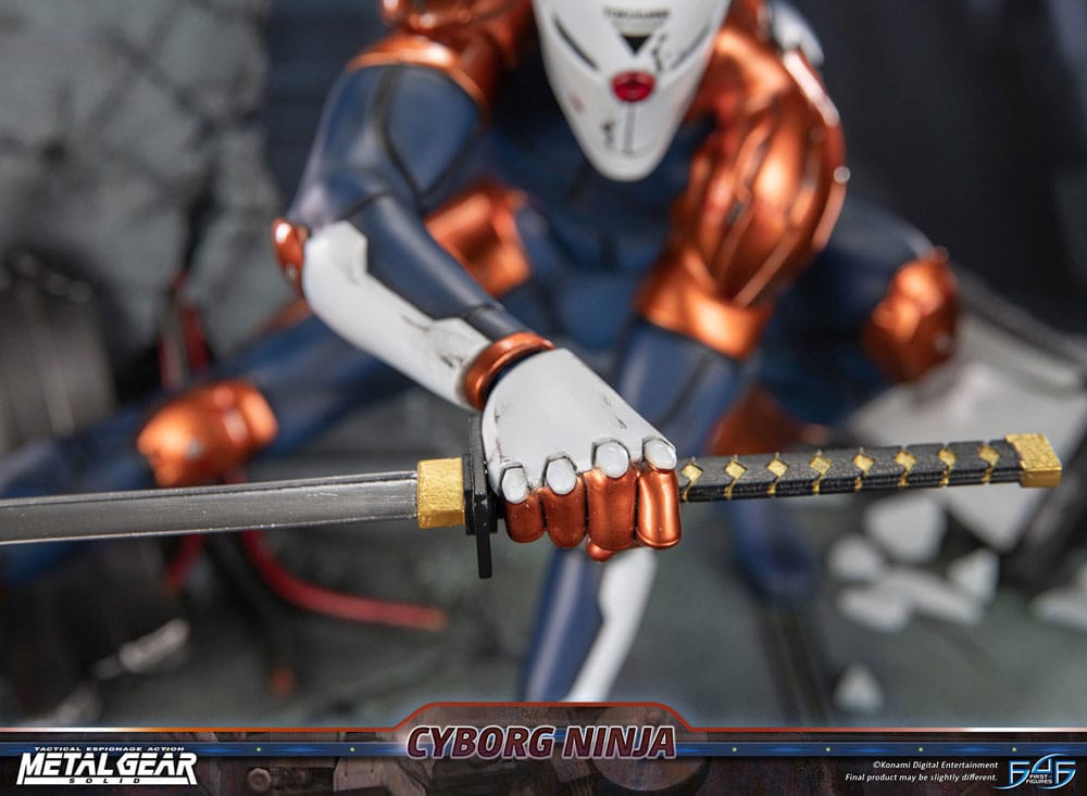 First 4 Figures Metal Gear Solid Cyborg Ninja Gray Fox Statue