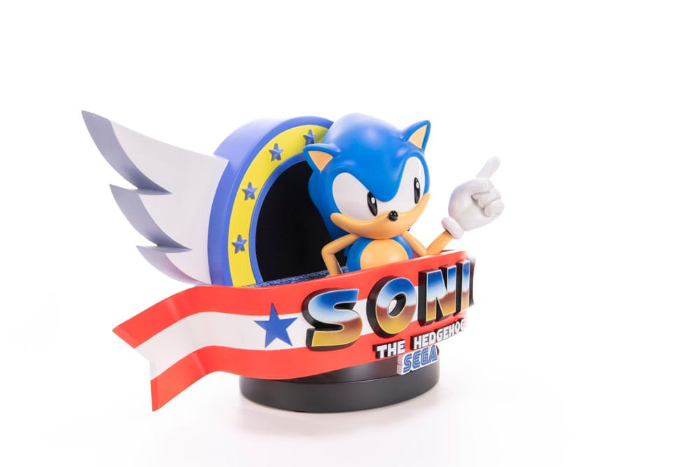 First 4 Figures Sonic the Hedgehog Sonic Title Screen Statue