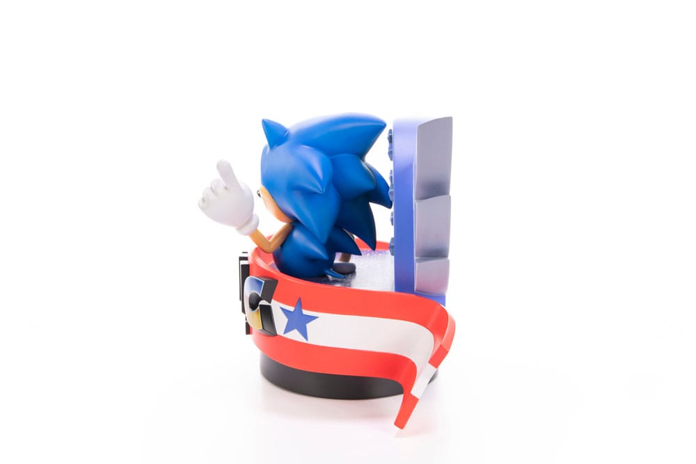 First 4 Figures Sonic the Hedgehog Sonic Title Screen Statue