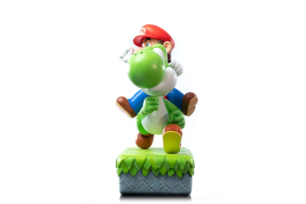 First 4 Figures Super Mario - Mario & Yoshi Exclusive Edition Statue